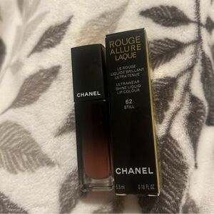 CHANEL Rouge Allure Laque liquid lipstick - Shade 62 Still